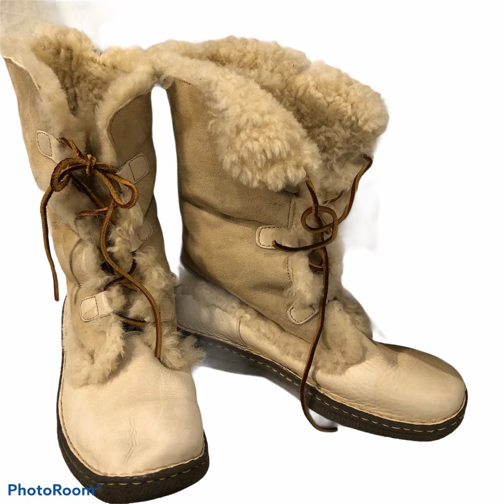Born Women's Cream Shearling Lace-Up Winter Boots